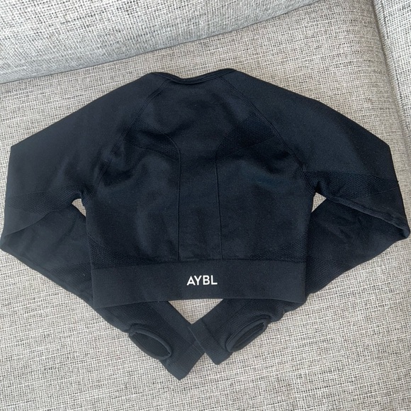 Aybl Balance V2 Seamless long sleeve Crop Top - Picture 3 of 4